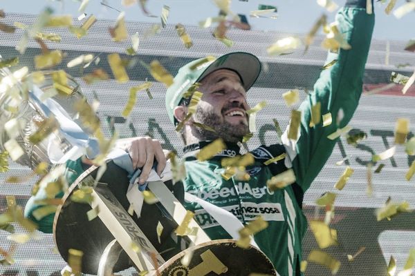 TC: Victoria de Juan Manuel Silva y Agustín Canapino gritó ¡Tetracampeón! TC: Victoria de Juan Manuel Silva y Agustín Canapino gritó ¡Tetracampeón!
