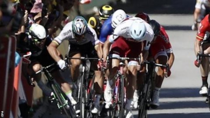 Tour De France 2017: Sagan disqualified after crash