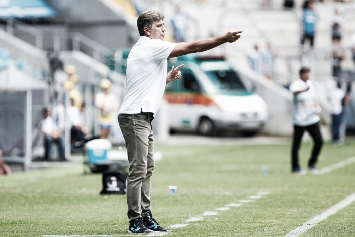 Renato avalia vitória na Arena e pede mais criação ao Grêmio: "Equipe precisa melhorar"