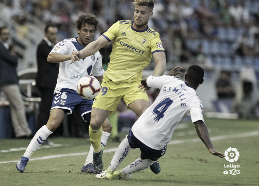 ¿Qué pasó en el Tenerife-Cádiz de la primera vuelta? ¿Qué pasó en el Tenerife-Cádiz de la primera vuelta?