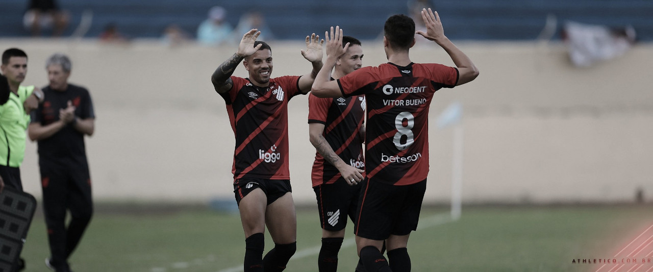 Athletico vence Londrina e mantém invencibilidade na primeira fase do Paranaense