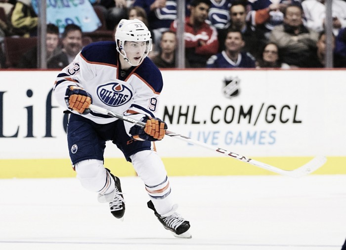 Ryan Nugent-Hopkins, baja importante para los Oilers Ryan Nugent-Hopkins, baja importante para los Oilers
