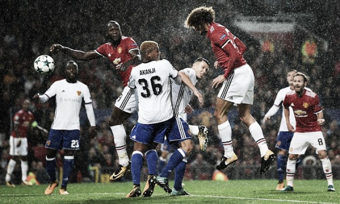 Champions League: 3-0 sotto la pioggia per il Manchester United, affondato il Basilea