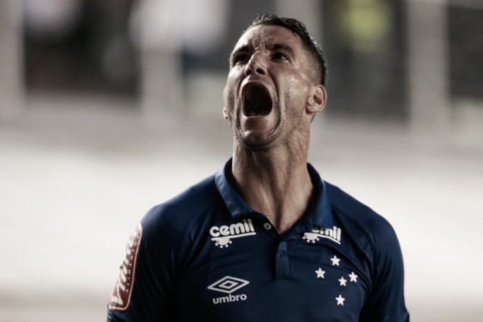 Reservas entram, decidem e Cruzeiro bate Santos na Vila