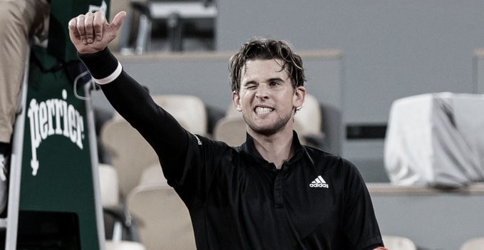 Thiem sofre, mas vence Gaston em cinco sets e avança em Roland Garros Thiem sofre, mas vence Gaston em cinco sets e avança em Roland Garros