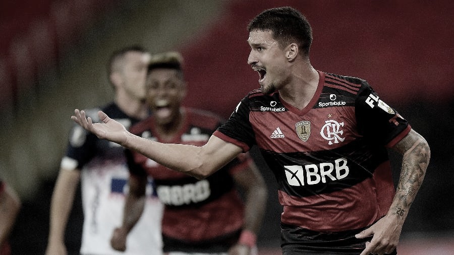 Sem espaço no Flamengo, zagueiro Matheus Thuler fecha negociação com Montpellier