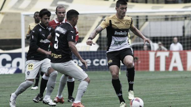 Criciúma vence, frustra Botafogo e adia acesso do alvinegro à primeira divisão