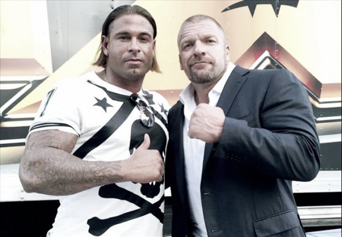 Tim Wiese signs with WWE