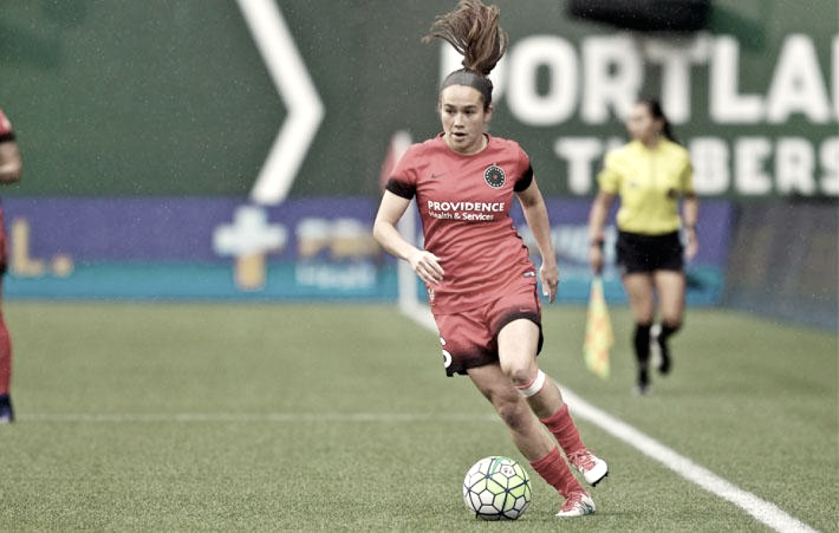 Midfielder Mana Shim signs with Houston Dash