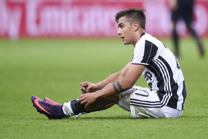 Juventus, si allungano i tempi di recupero per Dybala