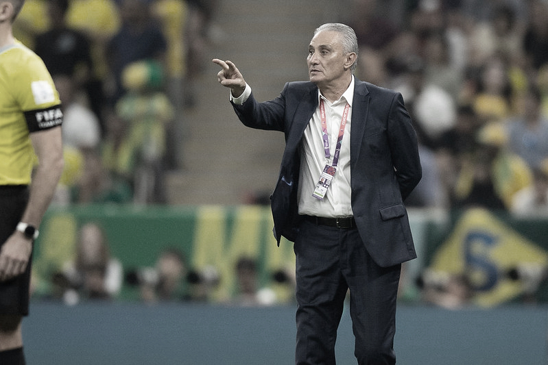 Tite assume responsabilidade e reconhece desempenho abaixo do Brasil contra Camarões