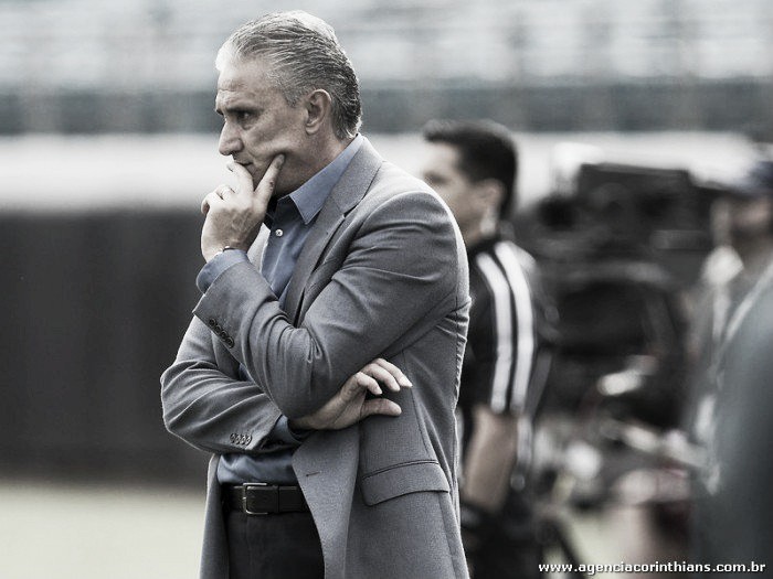 Tite defende equipe do Corinthians sobre falhas: "É um time em formação"