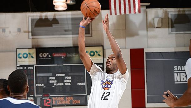 Phoenix Suns Rookie Forward T.J. Warren Fractures Thumb; Out Indefinitely