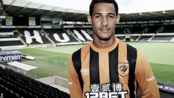 Blackpool and Hull City agree fee for Tom Ince