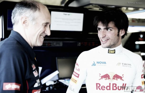 Franz Tost sobre Carlos Sainz Jr.: “Antes o después, estará en la pista con nosotros”