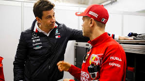Sebastian Vettel Berpeluang ke Mercedes