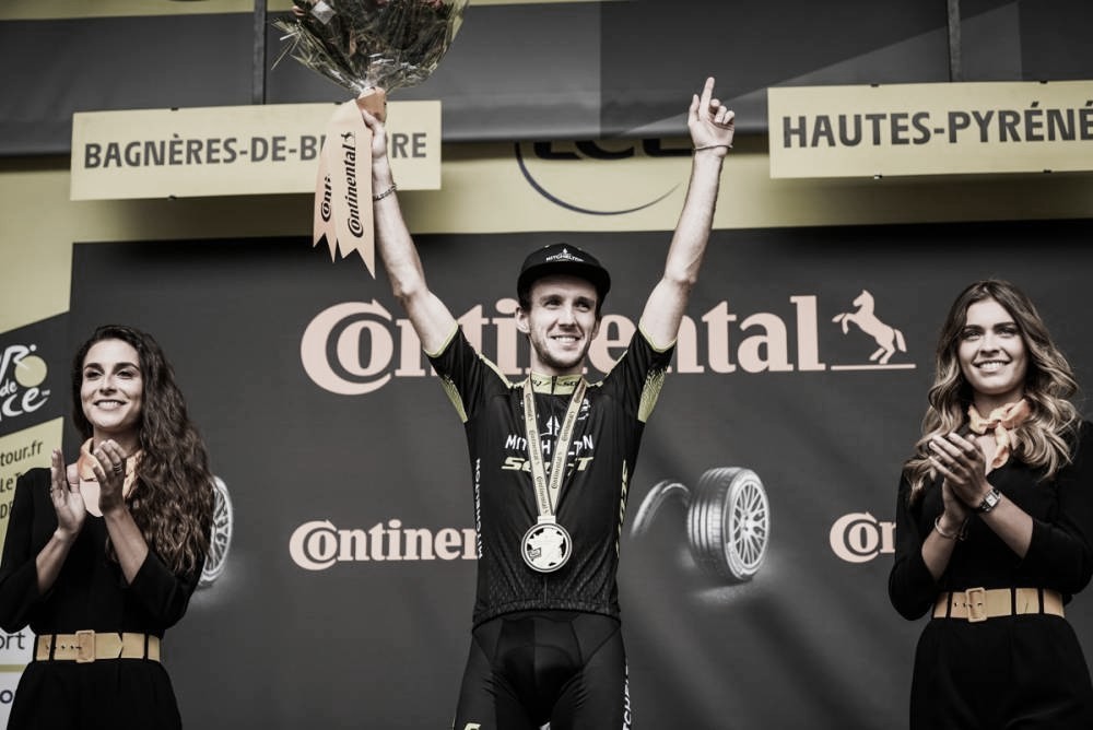 Simon Yates vence primeira prova do Tour de France nas montanhas dos Pirineus