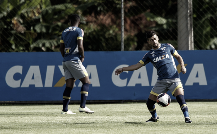 Quinta-feira do Cruzeiro tem retorno de gringos e treino secreto na Toca II