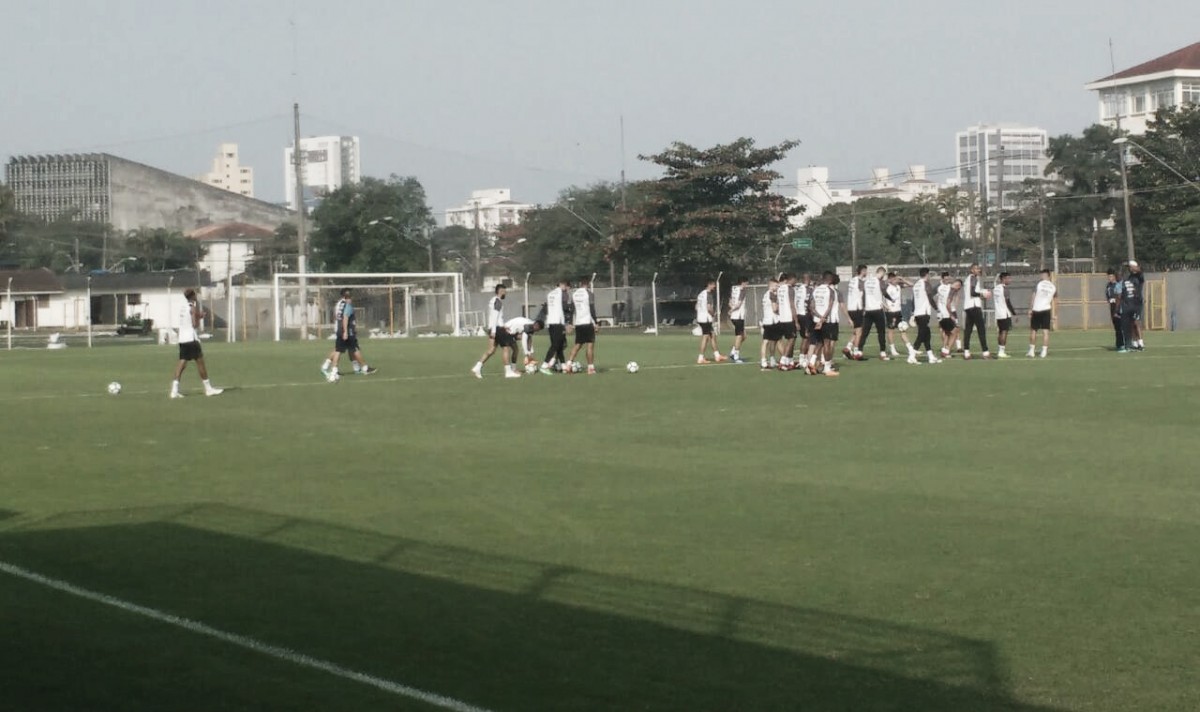 Santos segue preparação para jogo contra América-MG pelo Campeonato Brasileiro