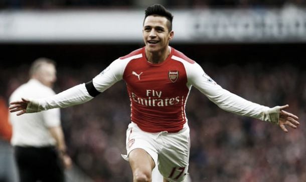 Sanchez scaccia i fantasmi dall'Emirates, Arsenal-Stoke finisce 3-0