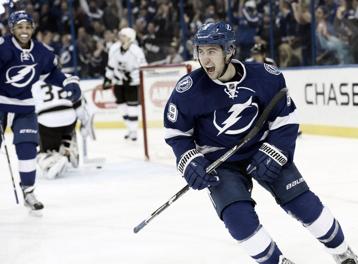 Arizona Coyotes: Trade for Tyler Johnson has merits