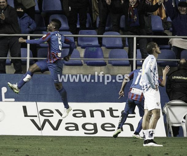 Levante 4-1 Málaga: Barral hat-trick wins hosts three points