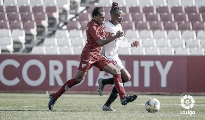 Uchenna Kanu deja el Sevilla tras una efímera etapa en Nervión Uchenna Kanu deja el Sevilla tras una efímera etapa en Nervión