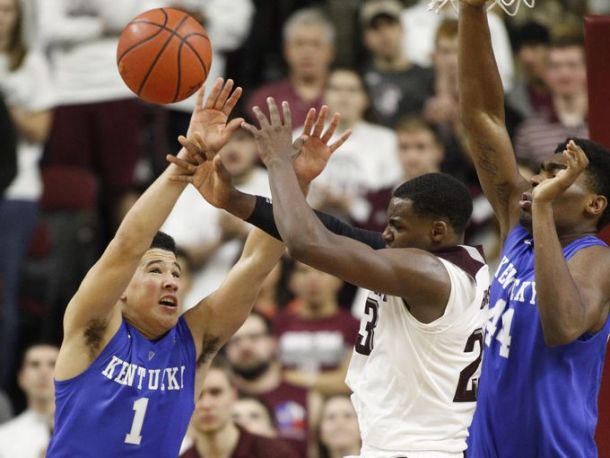 No. 1 Kentucky Escapes Fired Up Texas A&M Aggies In Nutty 2 OT SEC Match