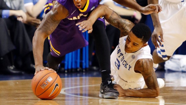 Old And New Faces Help No. 2 Kentucky Wildcats Beat Albany