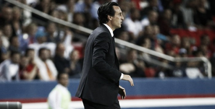 Emery enaltece entrega de Cavani após triunfo do PSG: "É exigente consigo mesmo" Emery enaltece entrega de Cavani após triunfo do PSG: "É exigente consigo mesmo"