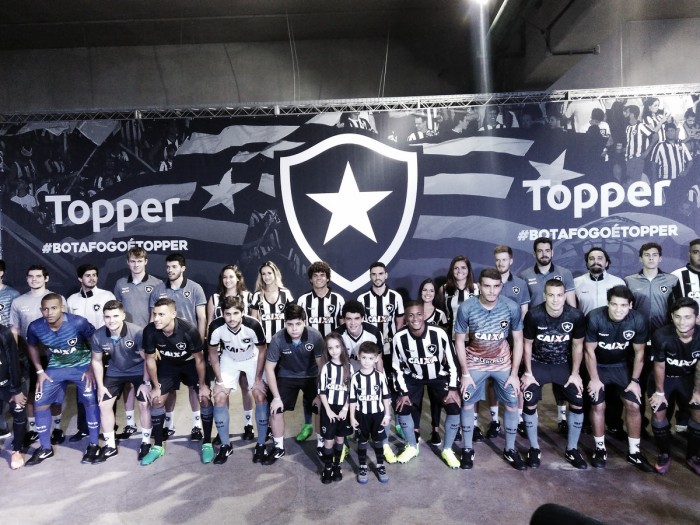 Botafogo e Topper apresentam novos uniformes para temporada 2017