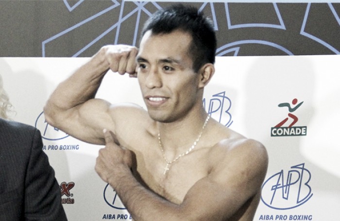 Boxeador Elías Emigdio tiene buen inicio en justa olímpica