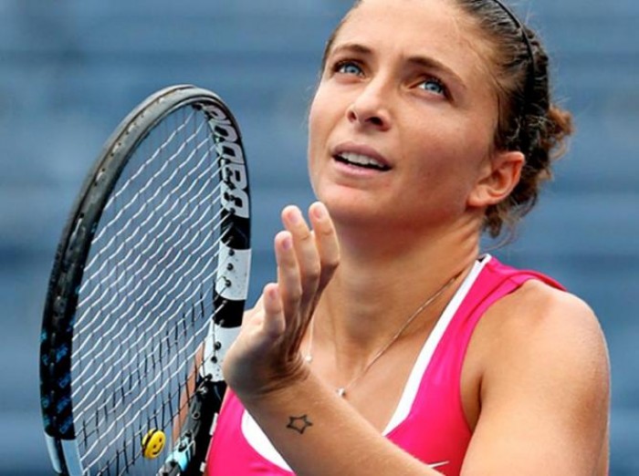 WTA Dubai: fantastica Errani, sconfitta la Zheng in due set