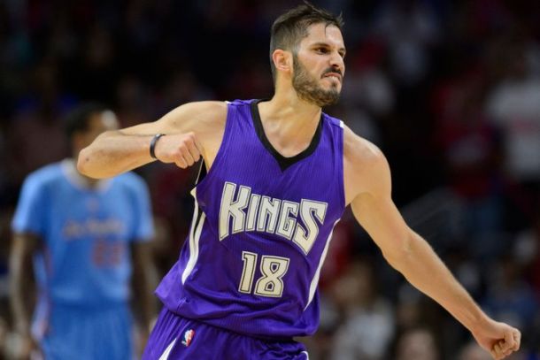 Omri Casspi Inks New Two-Year Deal with Kings for $6 Million