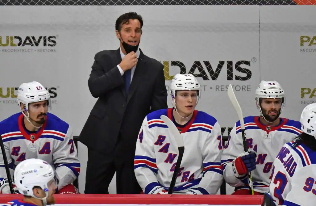 Quinn despedido como entrenador de los New York Rangers Quinn despedido como entrenador de los New York Rangers