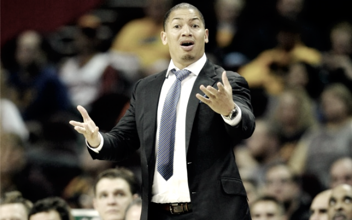 NBA Playoffs: Tyronn Lue: "E' dura allenare a Cleveland"