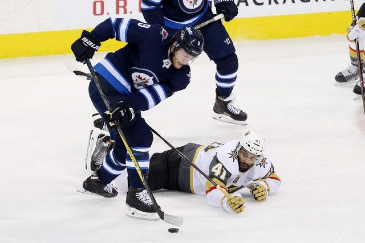 Winnipeg takes strange Western Conference Final Game 1