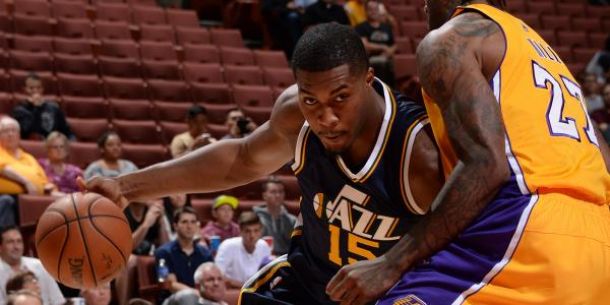 Utah Jazz Blowout The Los Angeles Lakers Behind Huge Scoring From Their Bench