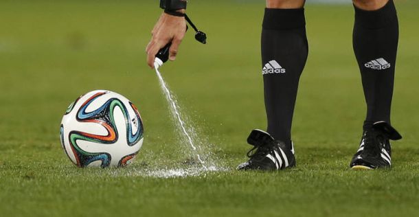 El spray llega al fútbol colombiano