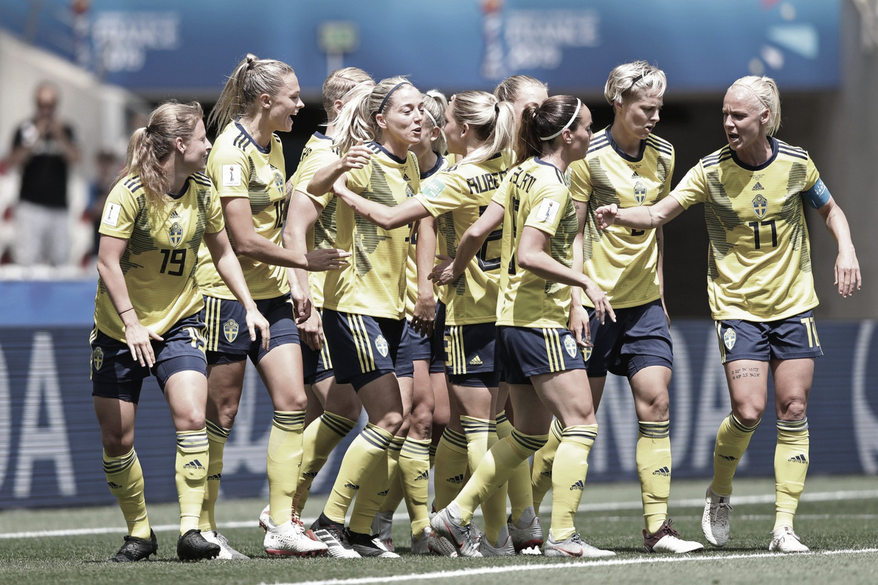 Suécia goleia Tailândia e avança às oitavas da Copa do Mundo