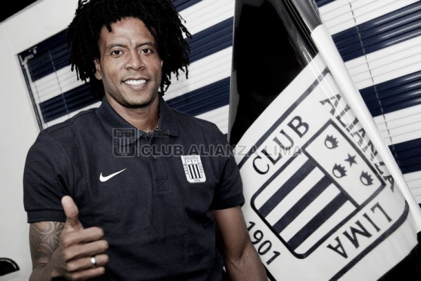 Lionard Pajoy es nuevo jugador de Alianza Lima Lionard Pajoy es nuevo jugador de Alianza Lima