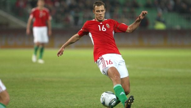 El Alavés ficha al centrocampista húngaro Krisztián Vadócz