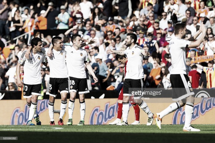 Liga BBVA: Valencia vence nos descontos Liga BBVA: Valencia vence nos descontos