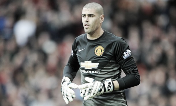 Valdes' wife criticises Manchester United