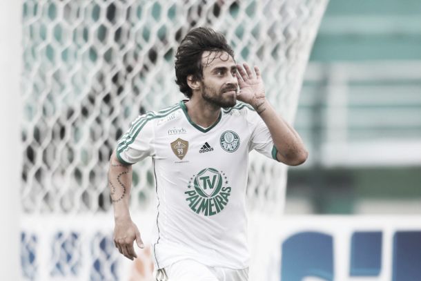Palmeiras leva a vitória no Choque-Rei e se mantém 100% Palmeiras leva a vitória no Choque-Rei e se mantém 100%