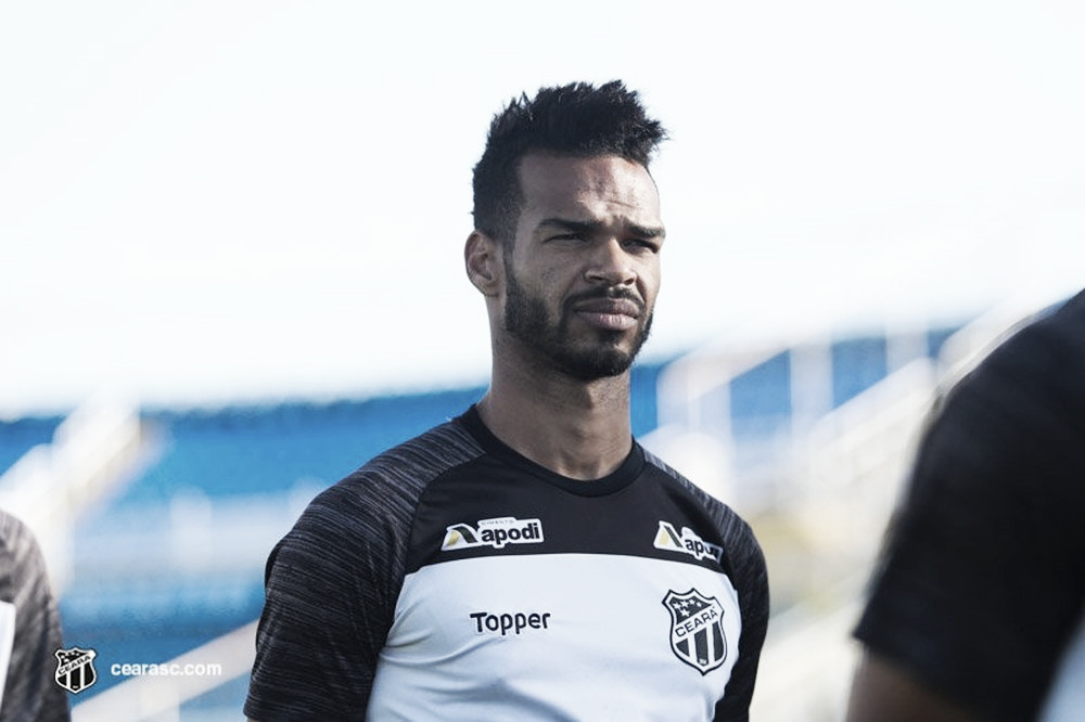 Zagueiro do Ceará, Valdo prega atenção máxima para vencer a Chapecoense Zagueiro do Ceará, Valdo prega atenção máxima para vencer a Chapecoense