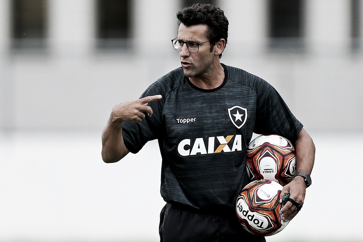 Carreira, opiniões e características: o que esperar de Alberto Valentim no Botafogo?