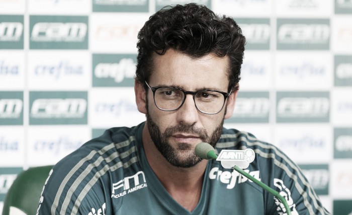 Alberto Valentim nega adeus com jogadores: “Não teve clima de despedida”
