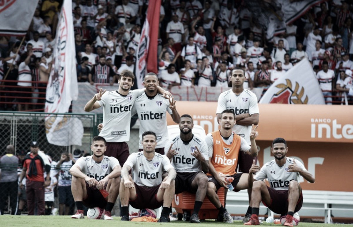 Com presença da torcida, São Paulo realiza últimos ajustes para Choque-Rei Com presença da torcida, São Paulo realiza últimos ajustes para Choque-Rei