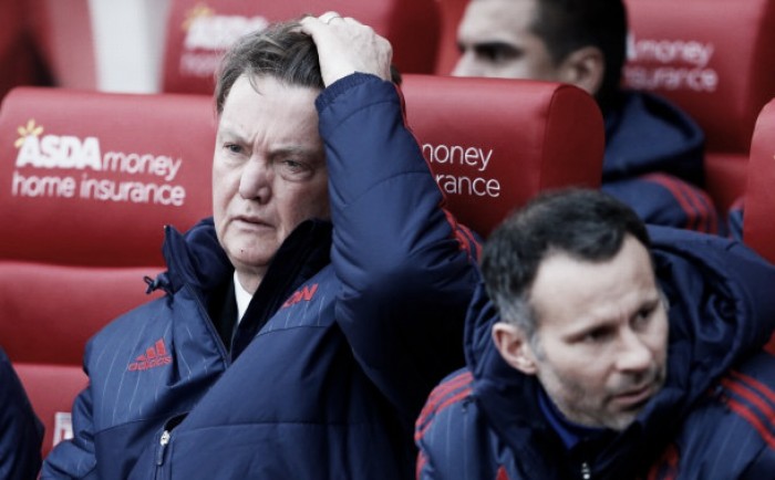 Mark Bosnich claims Manchester United need to replace Louis van Gaal with Jose Mourinho